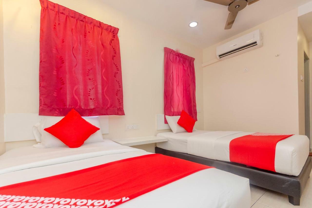 Oyo 1010 Skudai Hotel מראה חיצוני תמונה