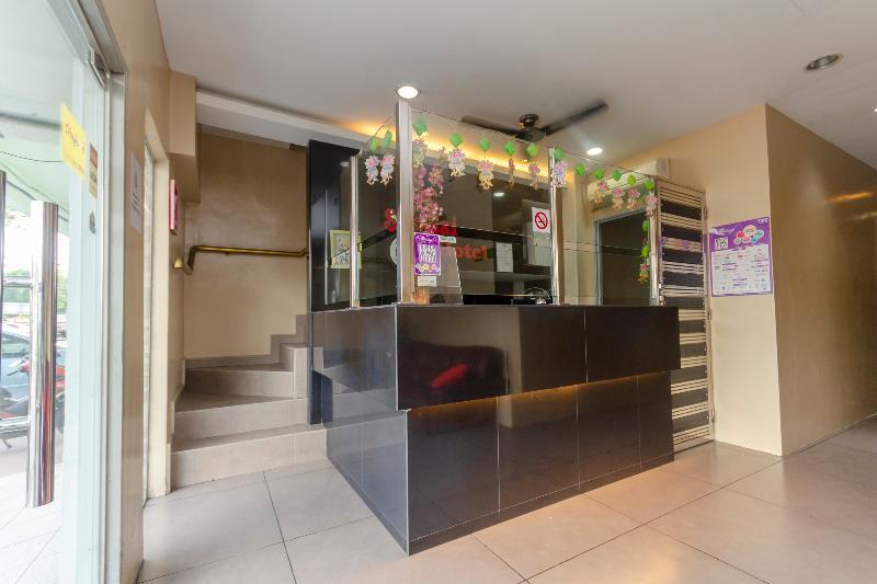 Oyo 1010 Skudai Hotel מראה חיצוני תמונה