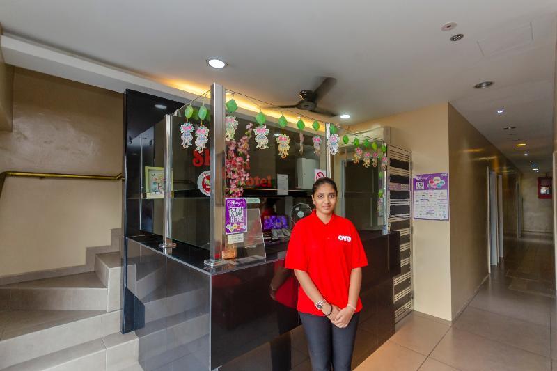 Oyo 1010 Skudai Hotel מראה חיצוני תמונה