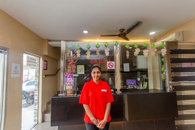Oyo 1010 Skudai Hotel מראה חיצוני תמונה