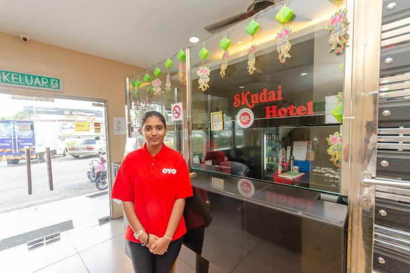 Oyo 1010 Skudai Hotel מראה חיצוני תמונה